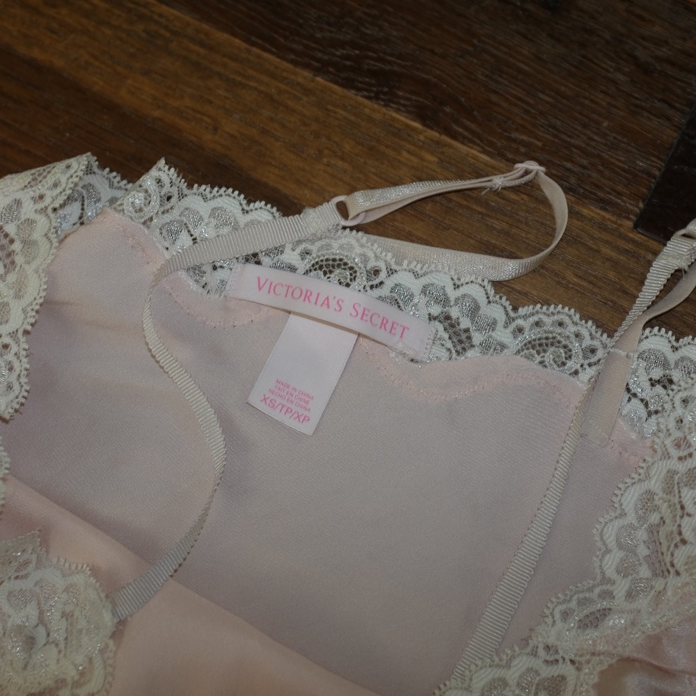 Victoria’s Secret Lace Slip Dress Lingerie Blush Pink XS Short with Slit